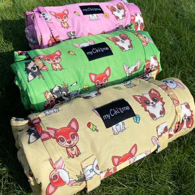 Roll and Go Signature Collection Beach Padded Chihuahua Print Travel Mat by My Chi and Me